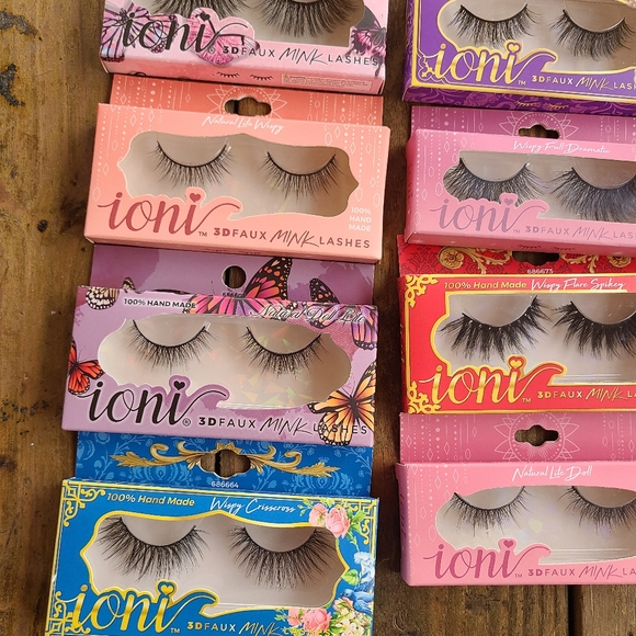 Lashes - Picture 4 of 4